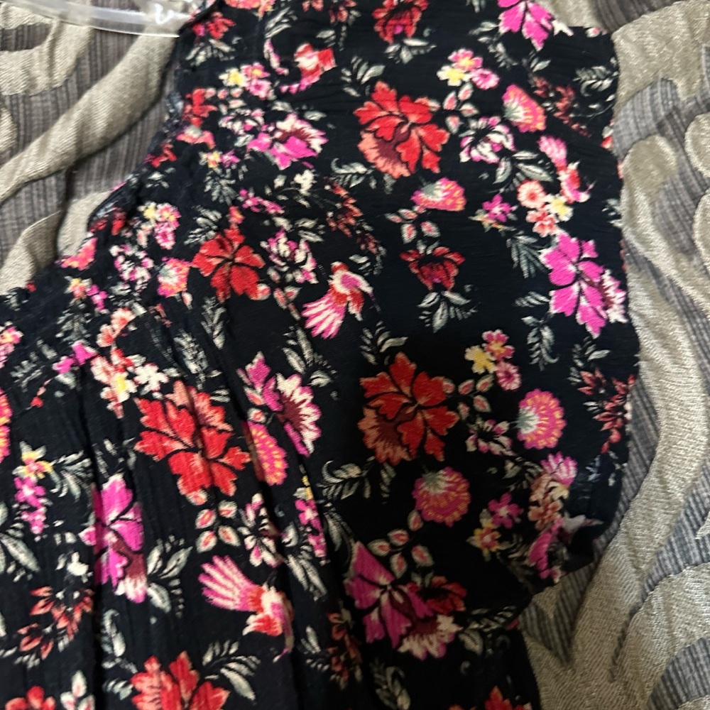 Beautiful everyday blouse - Picture 6 of 7
